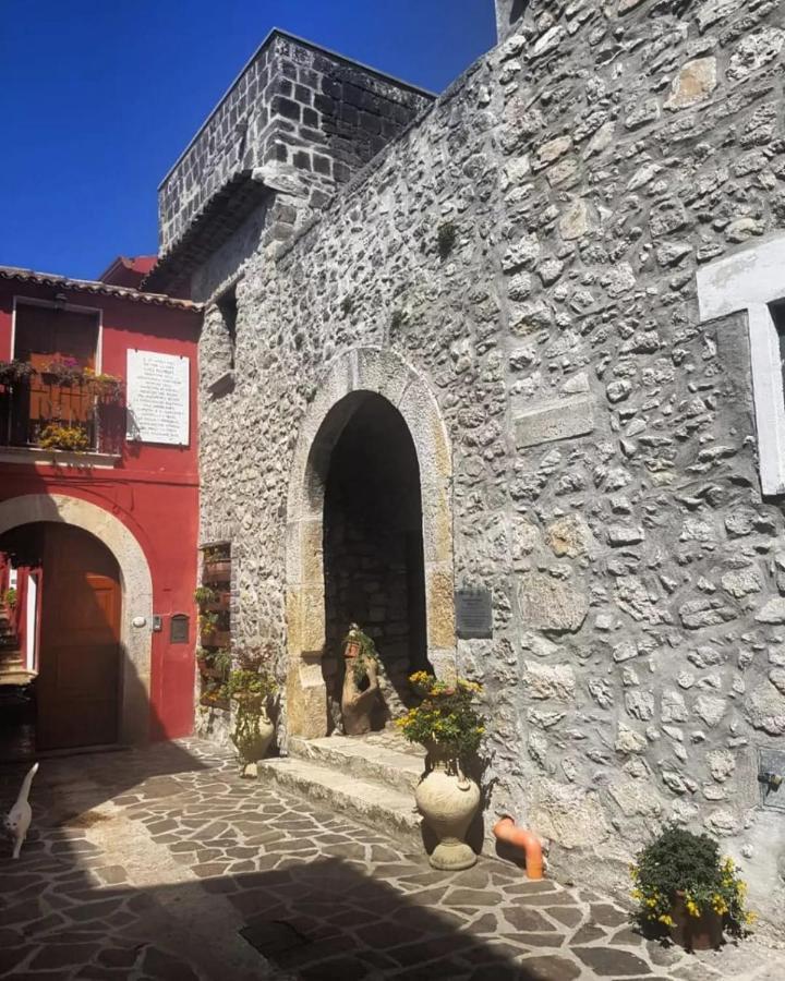 Pietraviva Faicchio, Non